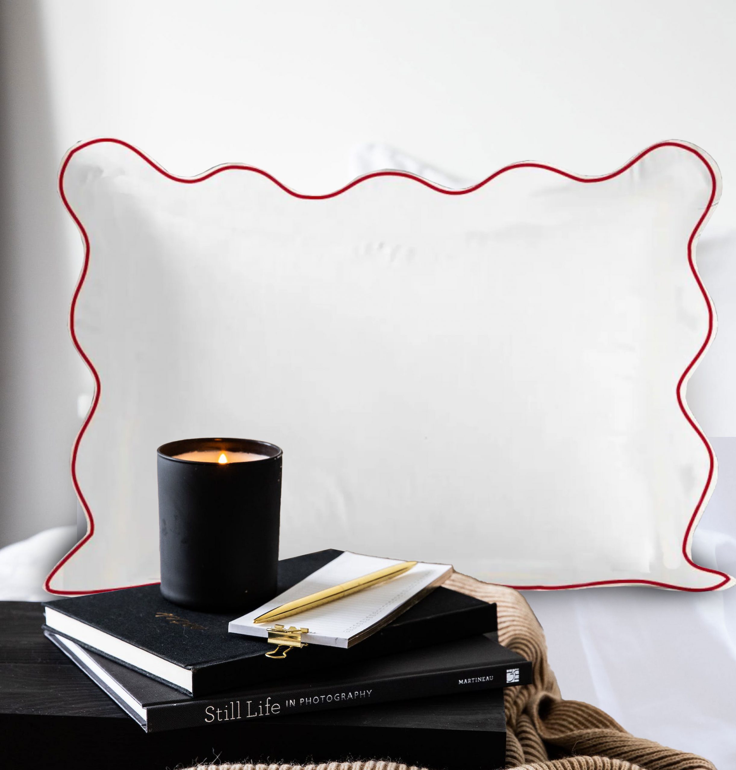 400 Thread Count Cotton Sateen Hotel Stitch Scalloped Embroidery Border Pillow Sham (Set of 2)